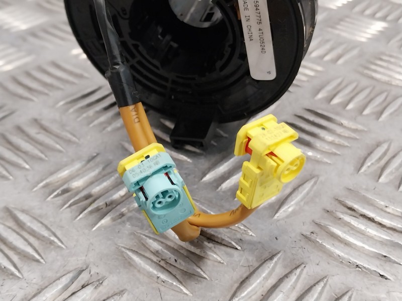 Recambio de anillo airbag para opel insignia berlina 2.0 cdti cat referencia OEM IAM 25947775 25849366 C68049XF