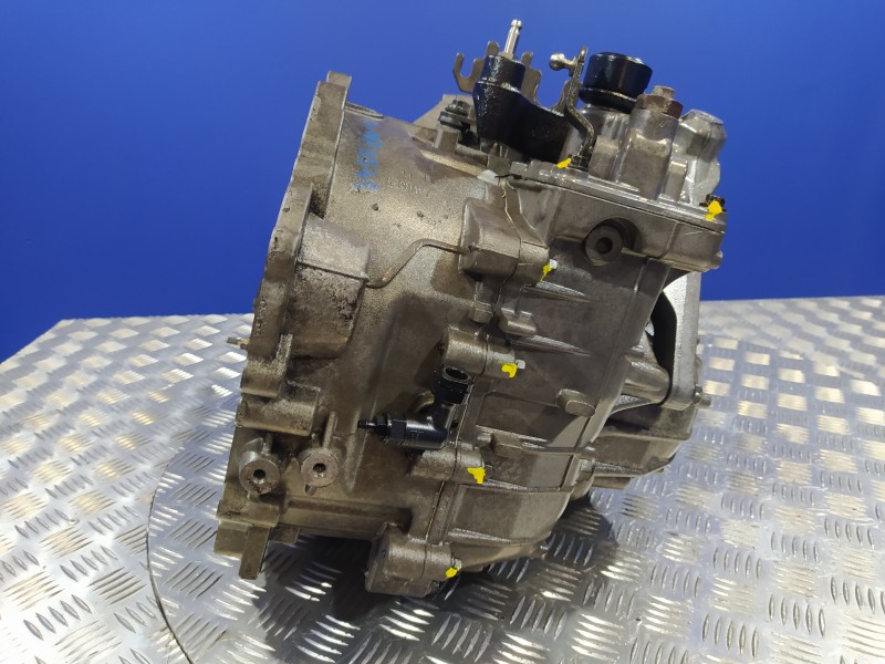 Recambio de caja cambios para volvo s40 berlina 2.0 diesel cat referencia OEM IAM B66R7002AB  