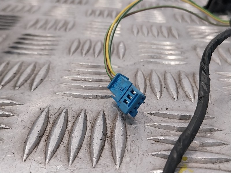 Recambio de retrovisor izquierdo para citroën c4 grand picasso referencia OEM IAM 1129110  