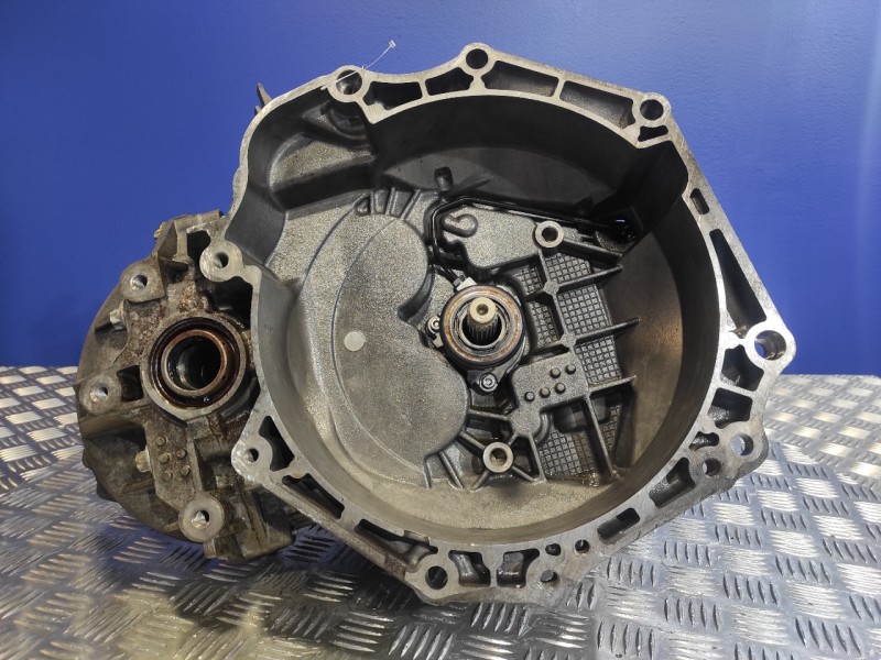 Recambio de caja cambios para opel astra j lim. 1.7 16v cdti referencia OEM IAM A17DTS  
