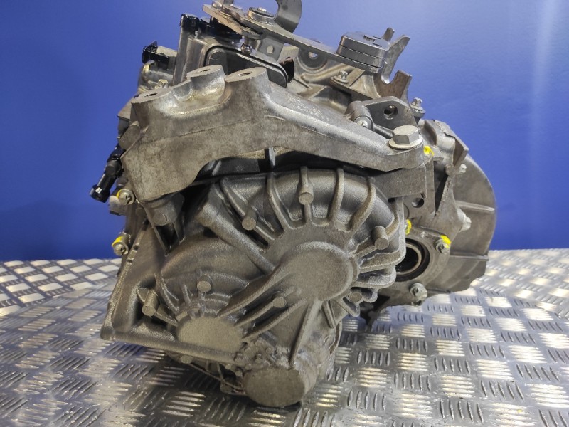 Recambio de caja cambios para opel astra j lim. 1.7 16v cdti referencia OEM IAM A17DTS  