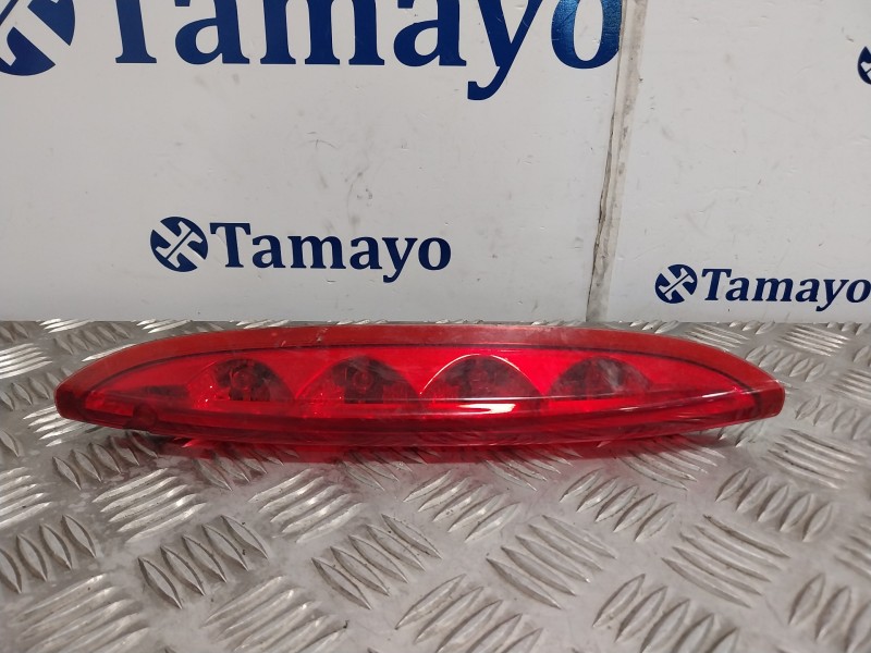 Recambio de piloto trasero central para peugeot 208 1.2 12v e-vti referencia OEM IAM 9674309080  