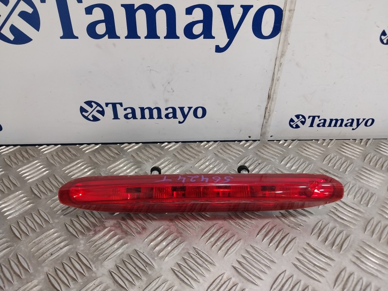 Recambio de piloto trasero central para peugeot 208 1.2 12v e-vti referencia OEM IAM 9674309080  