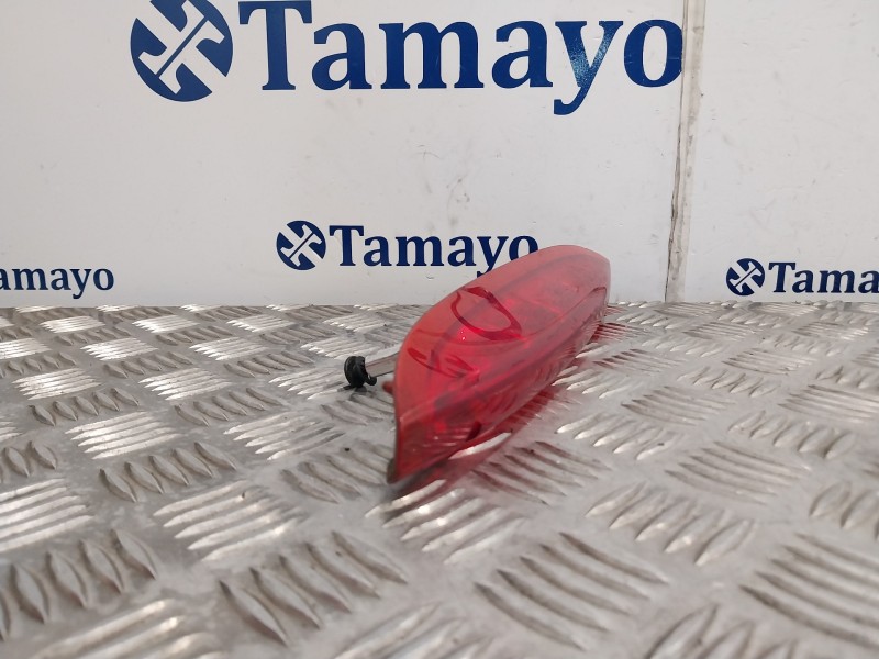 Recambio de piloto trasero central para peugeot 208 1.2 12v e-vti referencia OEM IAM 9674309080  