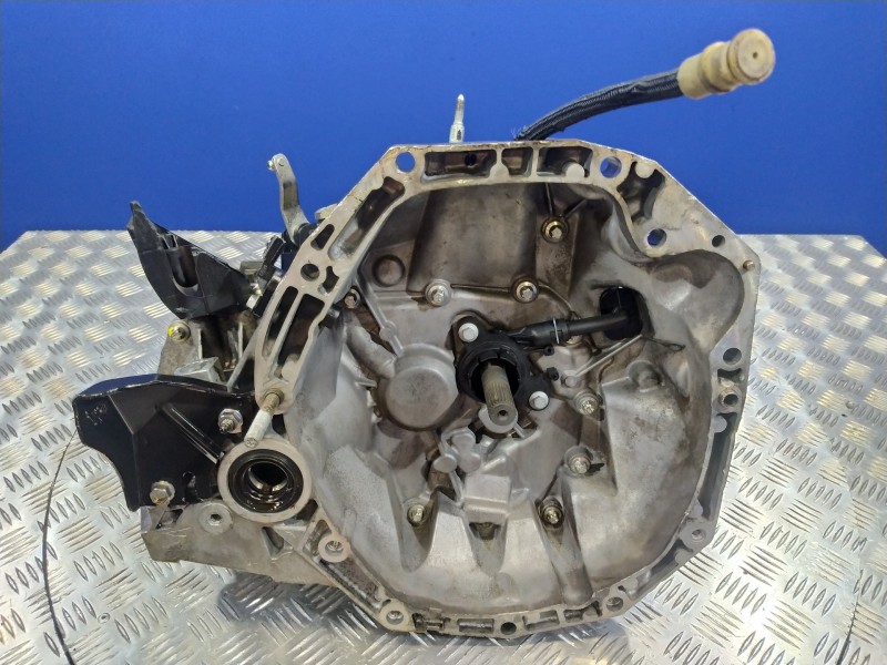 Recambio de caja cambios para dacia logan 1.5 dci diesel cat referencia OEM IAM JR5147  