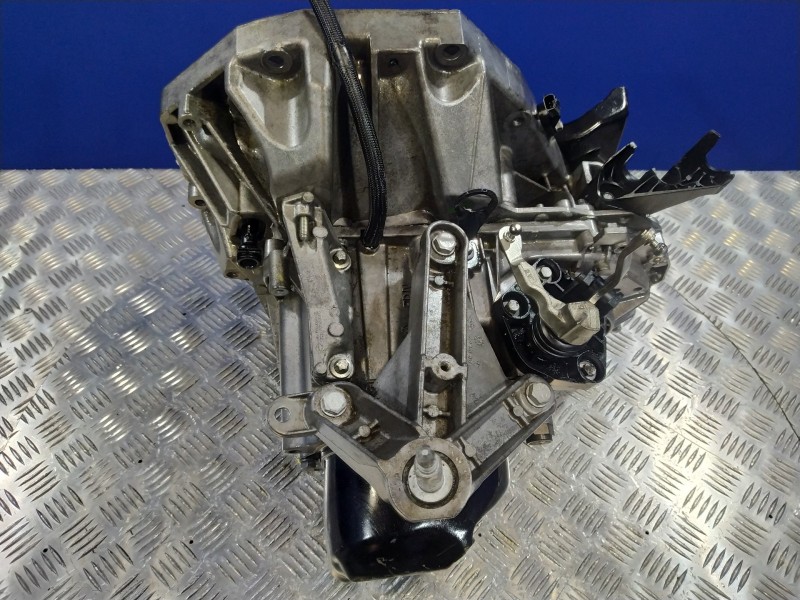 Recambio de caja cambios para dacia logan 1.5 dci diesel cat referencia OEM IAM JR5147  