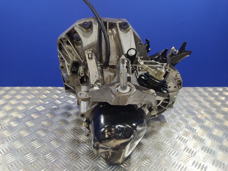 Recambio de caja cambios para dacia logan 1.5 dci diesel cat referencia OEM IAM JR5147  