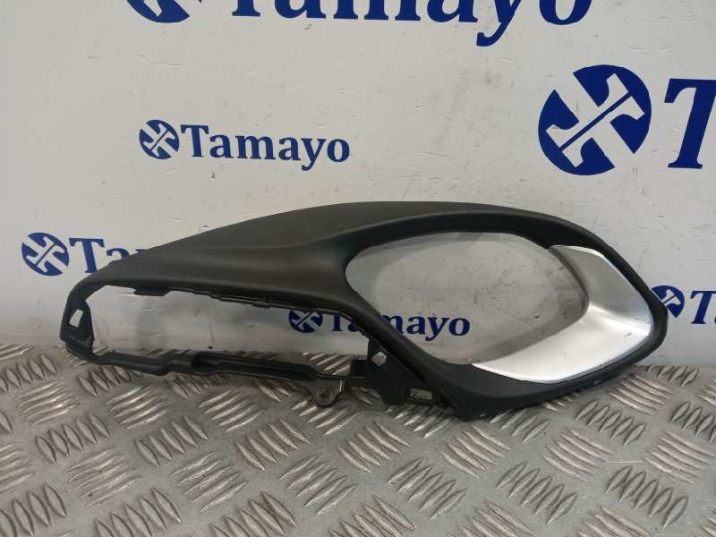 Recambio de moldura puerta delantera izquierda para toyota yaris (xpa1f/mxph11/chxnbw) hybrid 1.5cc referencia OEM IAM 67656K005