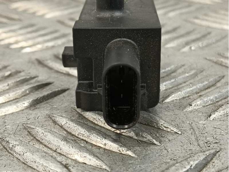 Recambio de sensor presion para skoda octavia lim. (5e3) referencia OEM IAM 04L906051F  