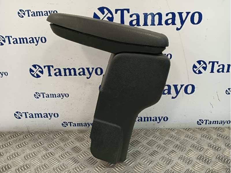 Recambio de apoyabrazos central para toyota yaris (xpa1f/mxph11/chxnbw) hybrid 1.5cc referencia OEM IAM 58901K0020  