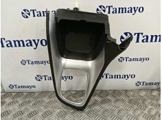 Recambio de consola central para toyota yaris (xpa1f/mxph11/chxnbw) hybrid 1.5cc referencia OEM IAM 58811K0030  58833K0131