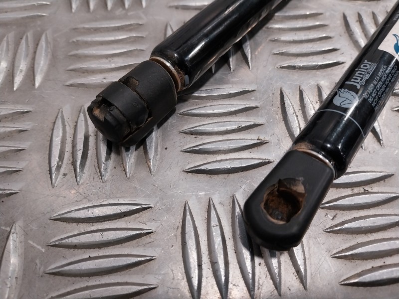 Recambio de amortiguadores capo para land rover range rover (lp) 4.6 referencia OEM IAM JB400350  