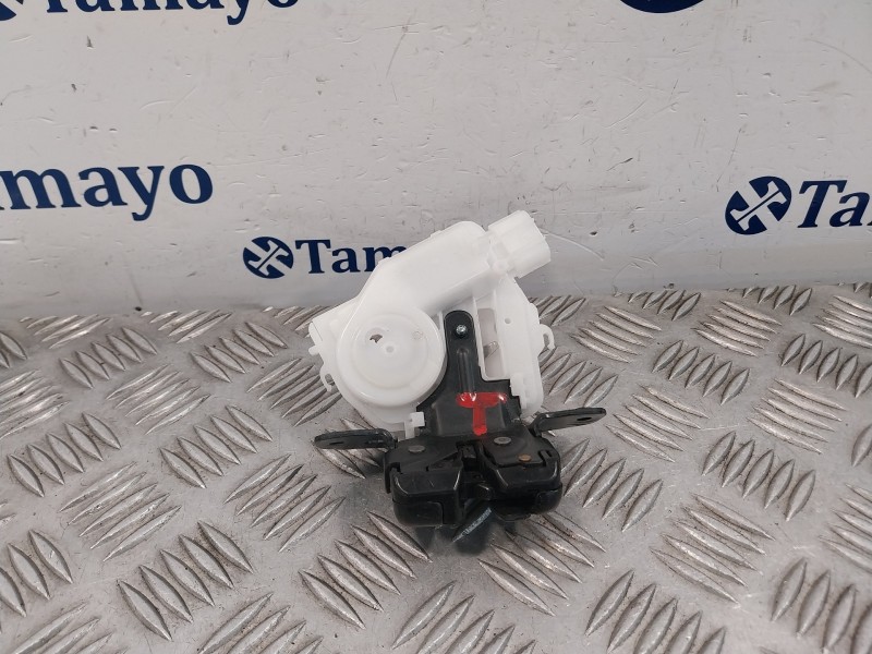 Recambio de cerradura maletero / porton para toyota yaris (xpa1f/mxph11/chxnbw) hybrid 1.5cc referencia OEM IAM   