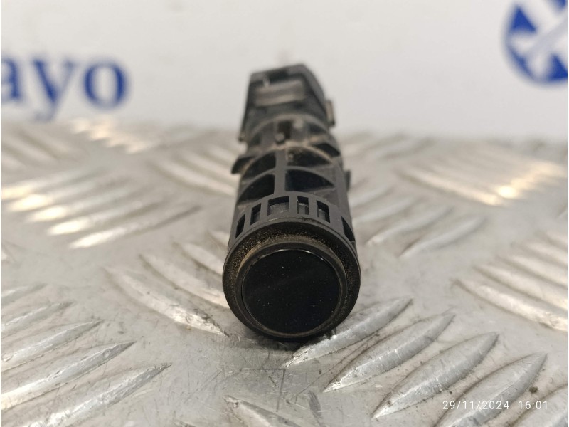 Recambio de sensor aparcamiento trasero para kia cee´d 1.6 crdi cat referencia OEM IAM 957001H500  