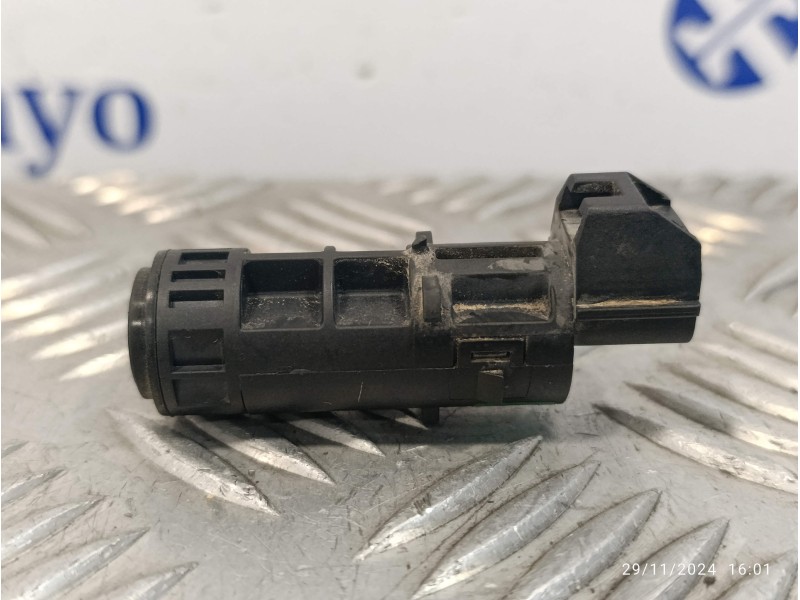 Recambio de sensor aparcamiento trasero para kia cee´d 1.6 crdi cat referencia OEM IAM 957001H500  