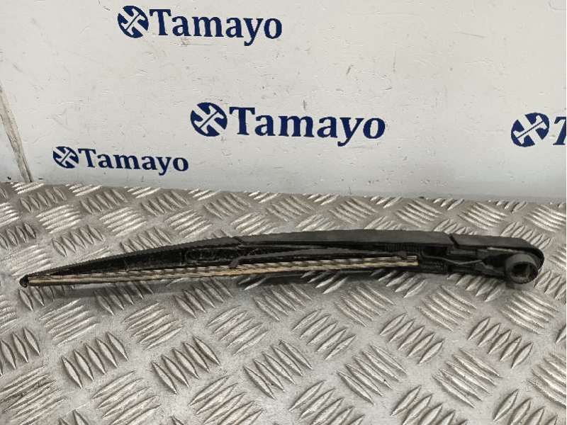 Recambio de brazo limpia trasero para dacia duster referencia OEM IAM   