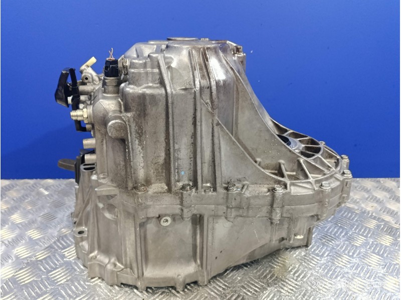 Recambio de caja cambios para toyota avensis (t27) 2.0 d-4d cat referencia OEM IAM   