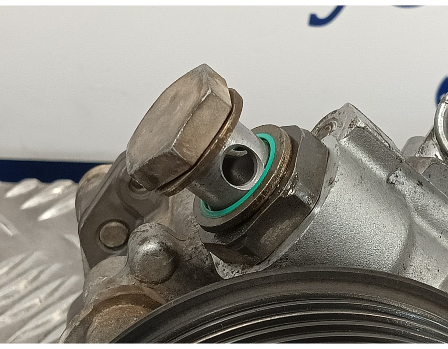 Recambio de bomba direccion para land rover range rover (lm) 3.6 td v8 referencia OEM IAM 7696974131  7H423A696AA