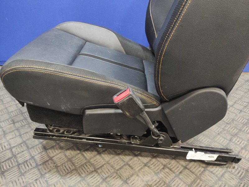 Recambio de asiento delantero derecho para ford ranger (tke) referencia OEM IAM   