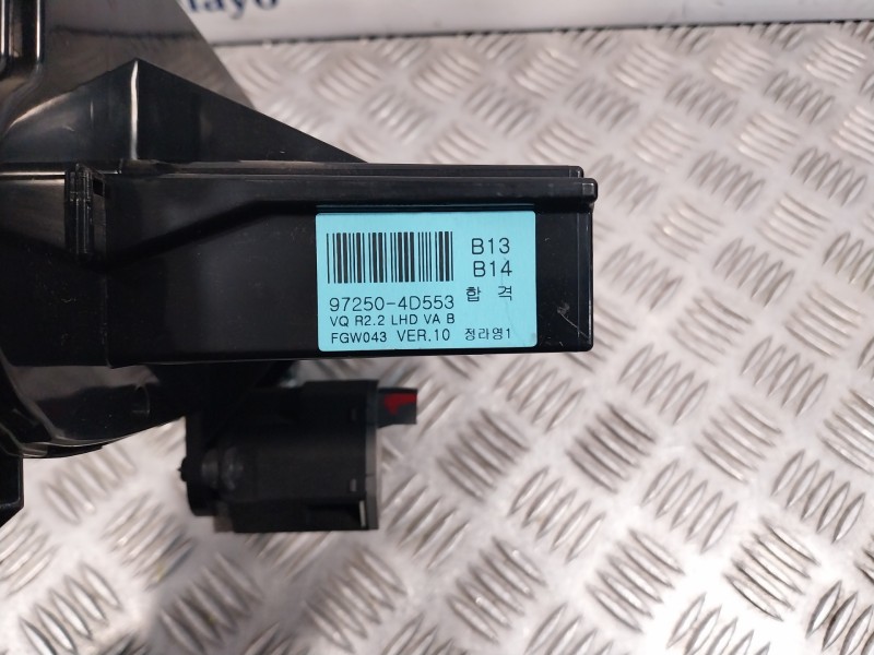 Recambio de mando climatizador para kia carnival referencia OEM IAM 972504DXXX  