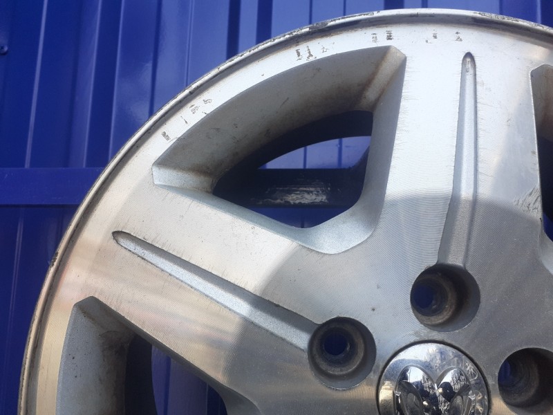 Recambio de llanta para dodge caliber 2.2 crd cat referencia OEM IAM 05191765AB  5191765AB