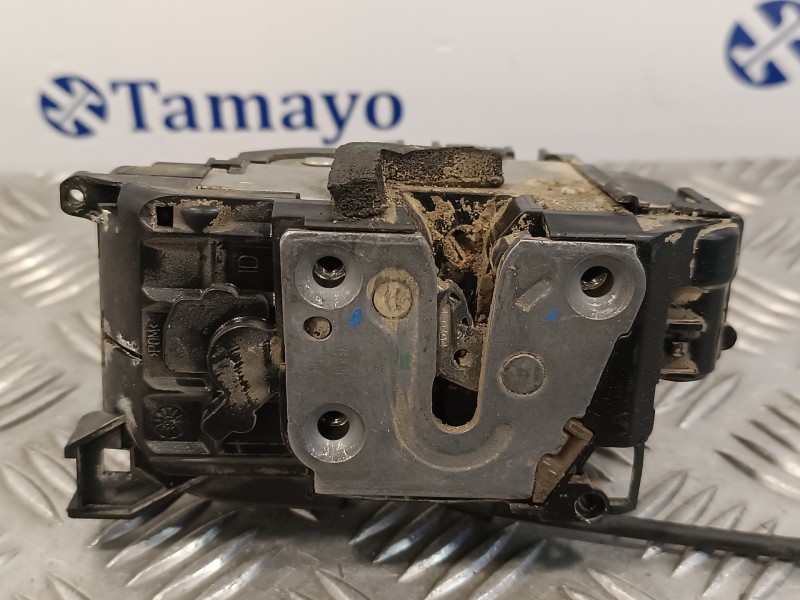 Recambio de cerradura puerta delantera derecha para renault clio iii referencia OEM IAM   
