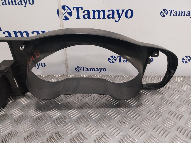 Recambio de moldura para saab 9-3 sport hatch referencia OEM IAM 12764394  