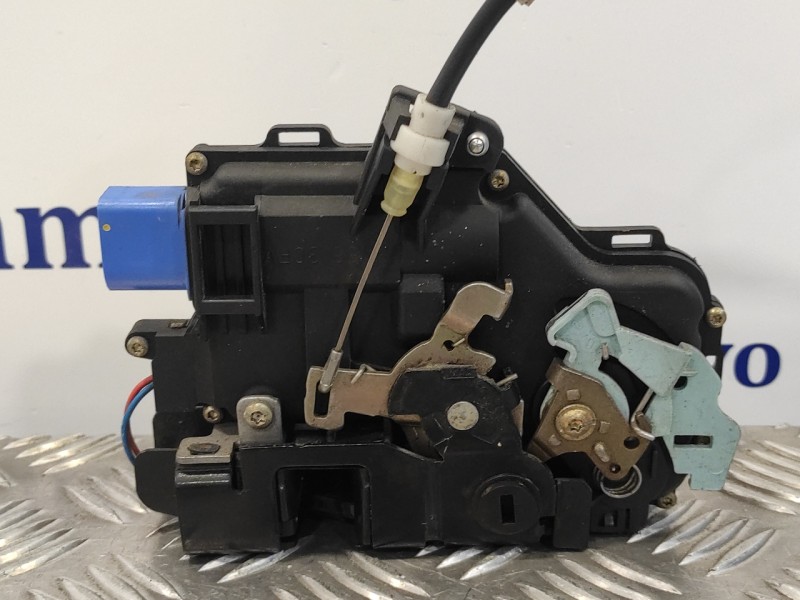 Recambio de cerradura puerta trasera derecha para volkswagen touareg (7la) referencia OEM IAM 7L0839016  