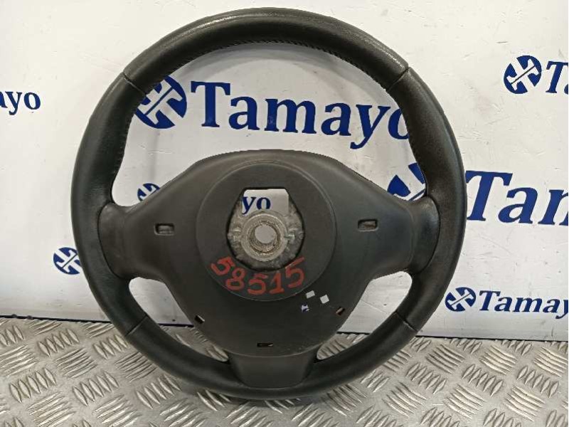 Recambio de volante para renault captur referencia OEM IAM 985105453R  