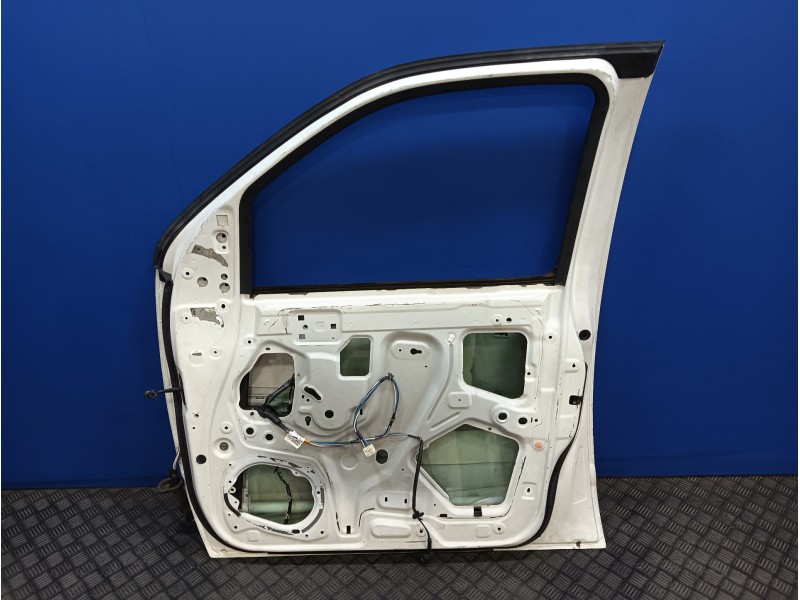 Recambio de puerta delantera derecha para nissan pathfinder (r51) referencia OEM IAM   