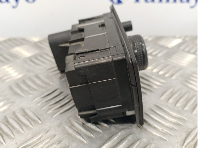 Recambio de mando luces para opel zafira b 1.9 cdti referencia OEM IAM 13205863  