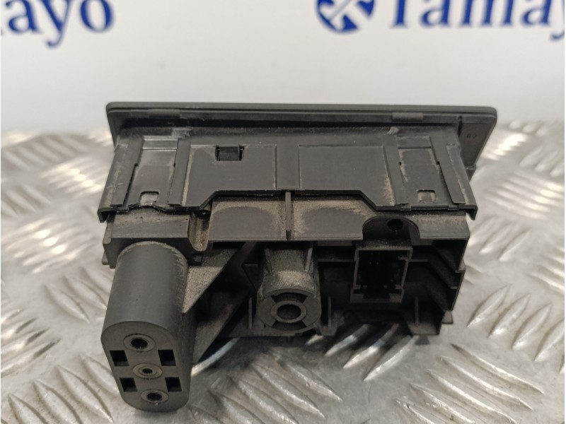 Recambio de mando luces para opel zafira b 1.9 cdti referencia OEM IAM 13205863  