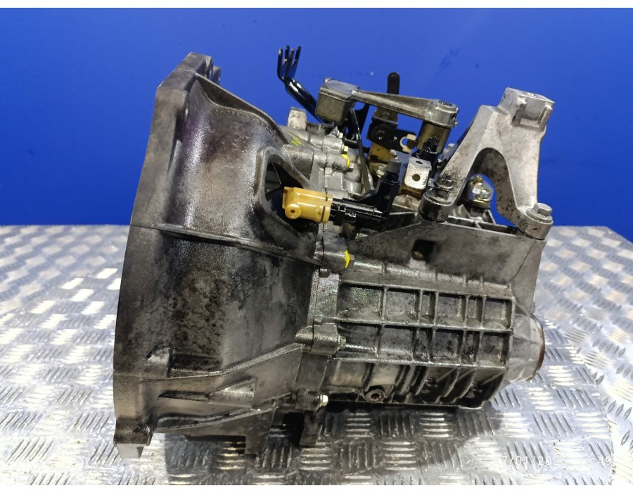 Recambio de caja cambios para ford focus c-max (cap) 1.6 tdci cat referencia OEM IAM 3M5R7002YF  