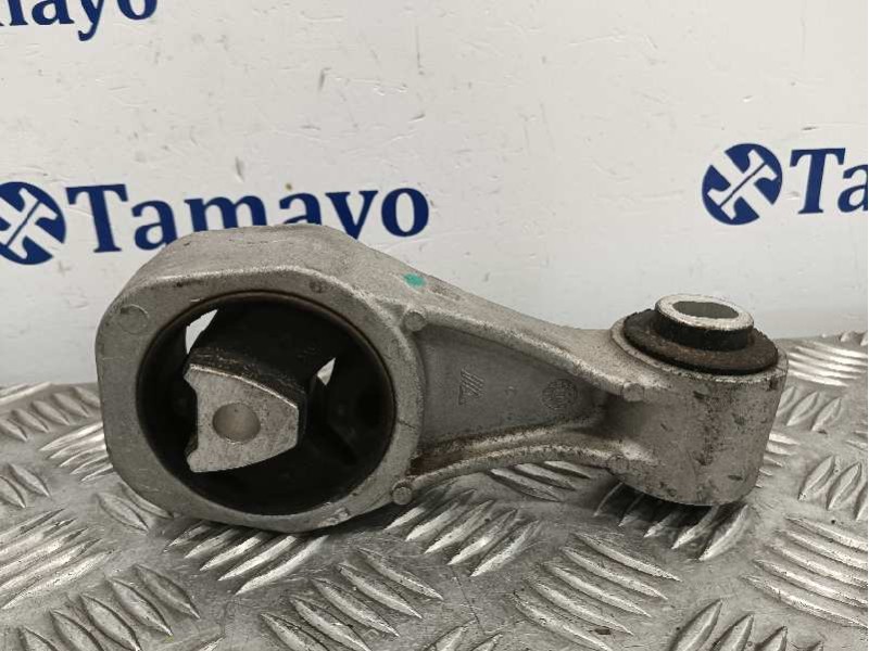Recambio de soporte motor para nissan juke (f15) referencia OEM IAM 113501KC0A  