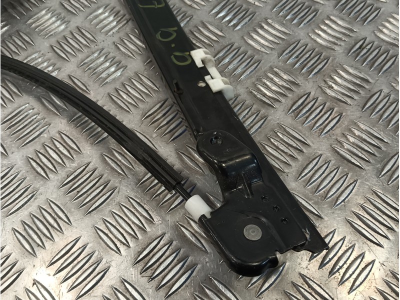 Recambio de elevalunas delantero derecho para chrysler grand voyager 3.3 referencia OEM IAM AY262100  