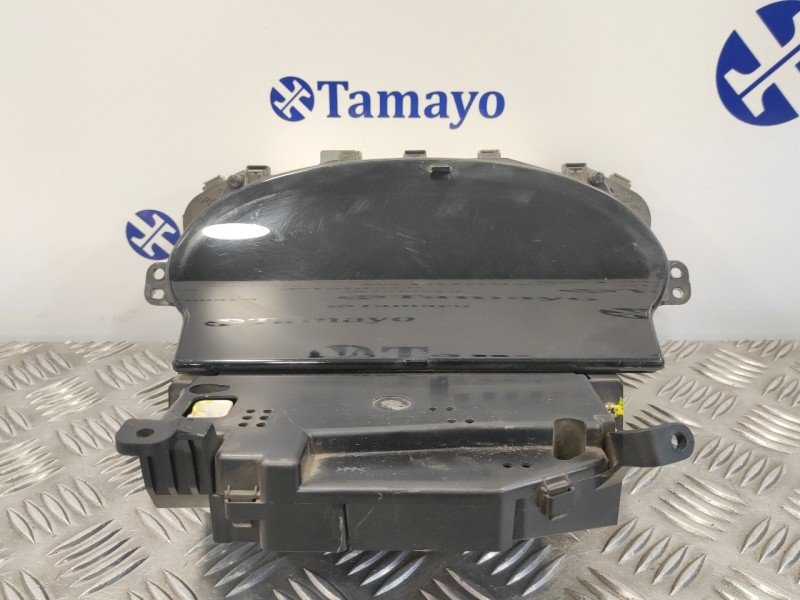 Recambio de cuadro instrumentos para toyota yaris referencia OEM IAM 8380052640 7508380052640 4573000961