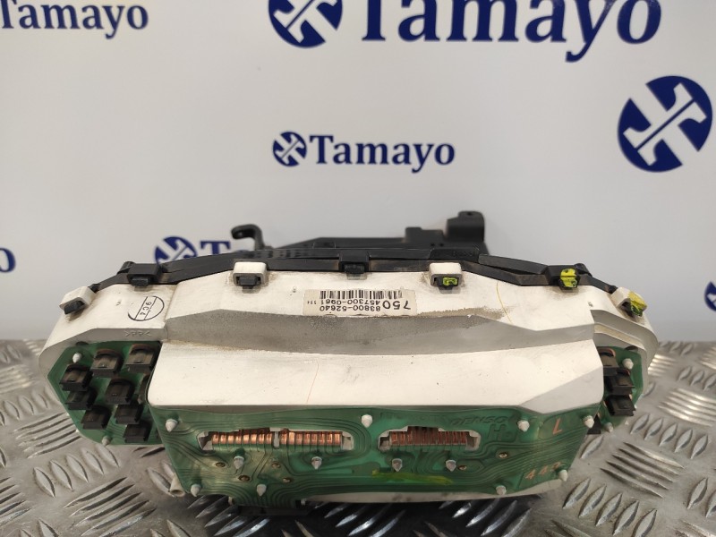 Recambio de cuadro instrumentos para toyota yaris referencia OEM IAM 8380052640 7508380052640 4573000961