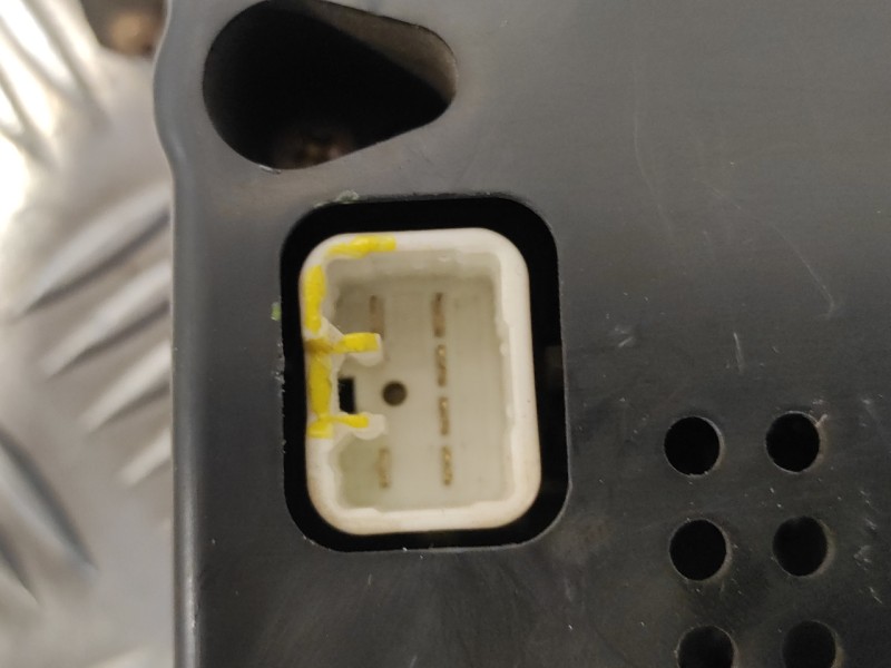Recambio de cuadro instrumentos para toyota yaris referencia OEM IAM 8380052640 7508380052640 4573000961