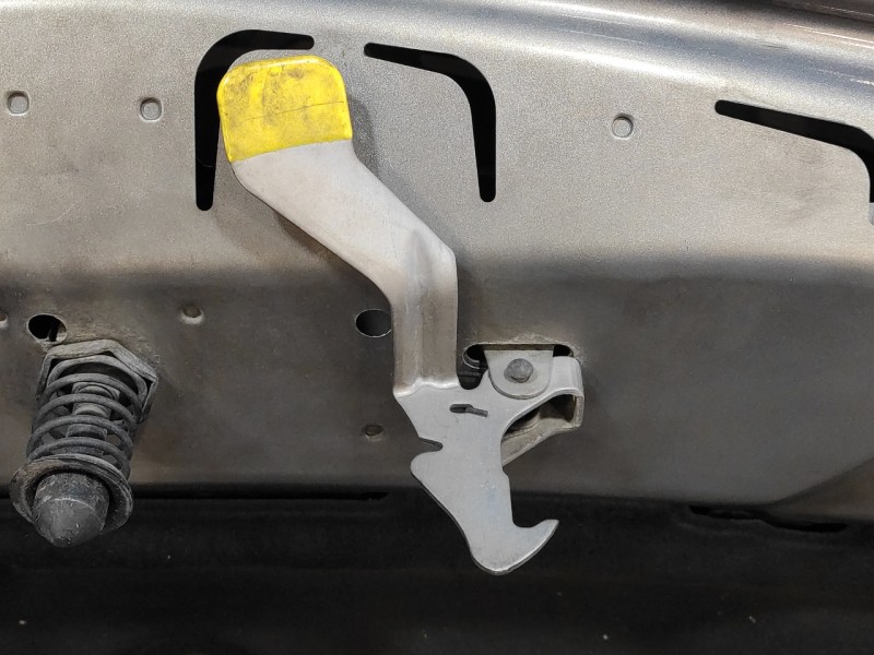 Recambio de capot para opel meriva b 1.7 16v cdti referencia OEM IAM   