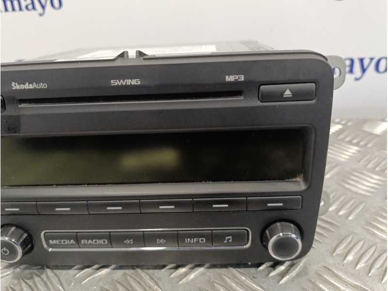 Recambio de sistema audio / radio cd para skoda fabia (5j2 ) 1.2 referencia OEM IAM 5J0035161D  GRO633