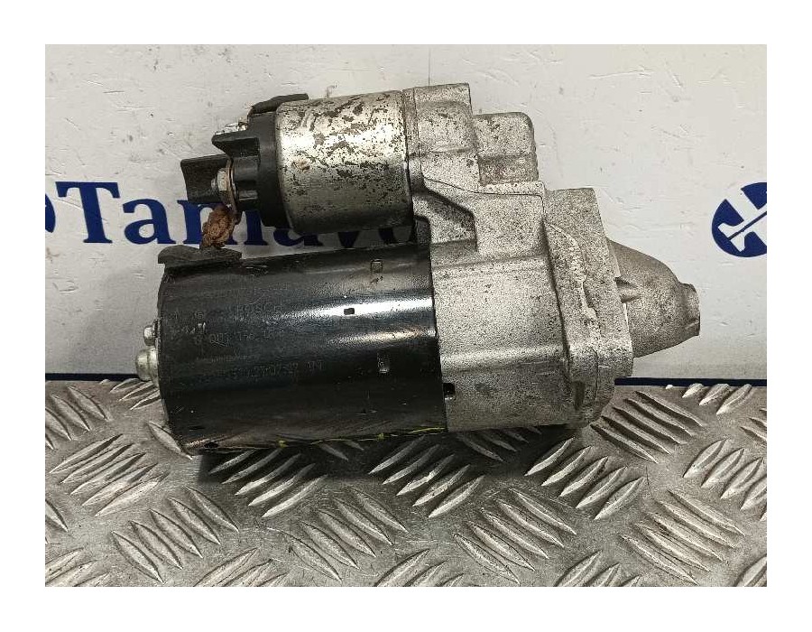 Recambio de motor arranque para renault clio iv 1.5 dci diesel fap referencia OEM IAM 233001073R  0001136008