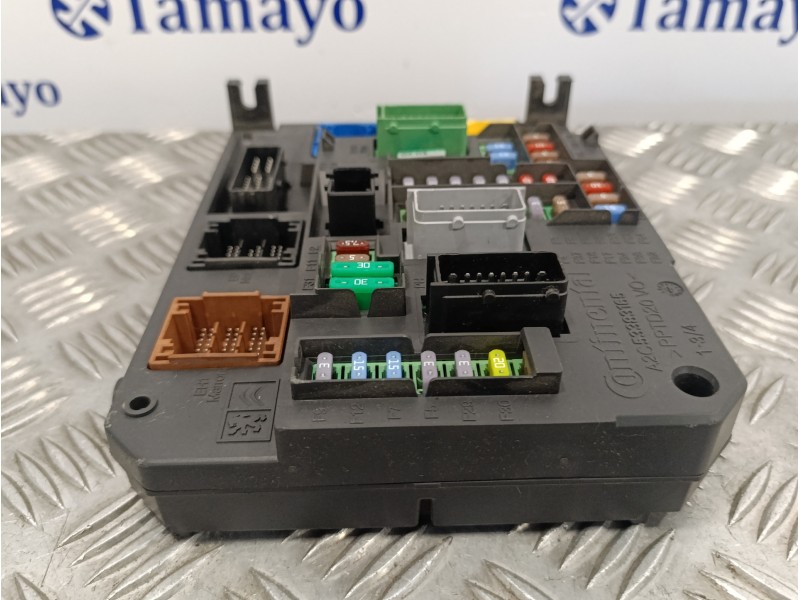 Recambio de caja reles / fusibles para peugeot 308 1.6 blue-hdi fap referencia OEM IAM 980668788001 BSIQ0301 A2C38848600
