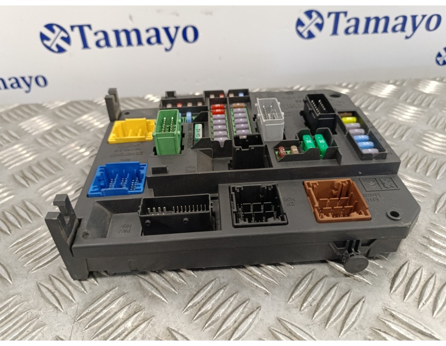 Recambio de caja reles / fusibles para peugeot 308 1.6 blue-hdi fap referencia OEM IAM 980668788001 BSIQ0301 A2C38848600
