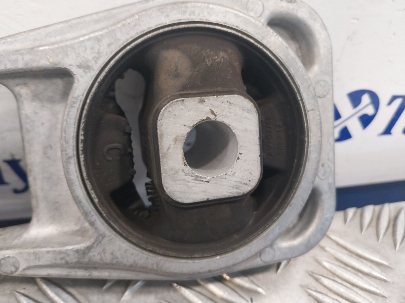 Recambio de soporte motor para toyota yaris (xpa1f/mxph11/chxnbw) hybrid 1.5cc referencia OEM IAM   