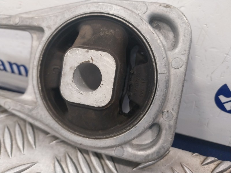 Recambio de soporte motor para toyota yaris (xpa1f/mxph11/chxnbw) hybrid 1.5cc referencia OEM IAM   