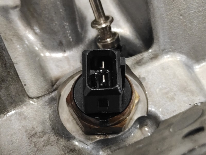 Recambio de culata para bmw serie 3 berlina (e46) 2.0 16v diesel cat referencia OEM IAM 778587603  7785876