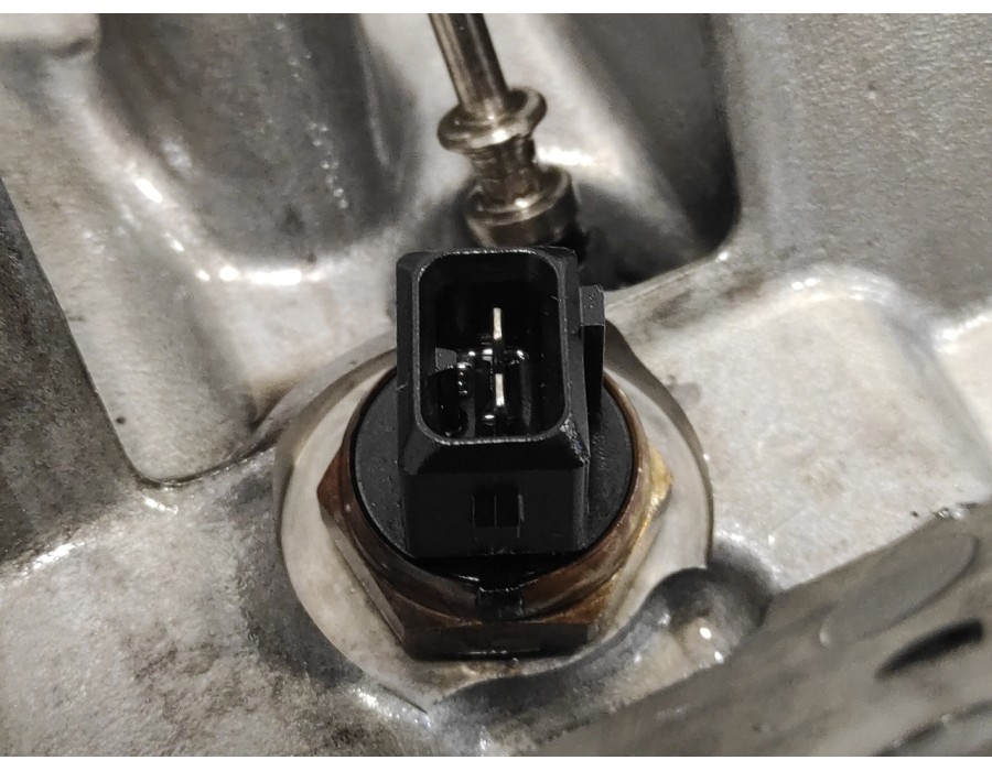 Recambio de culata para bmw serie 3 berlina (e46) 2.0 16v diesel cat referencia OEM IAM 778587603  7785876