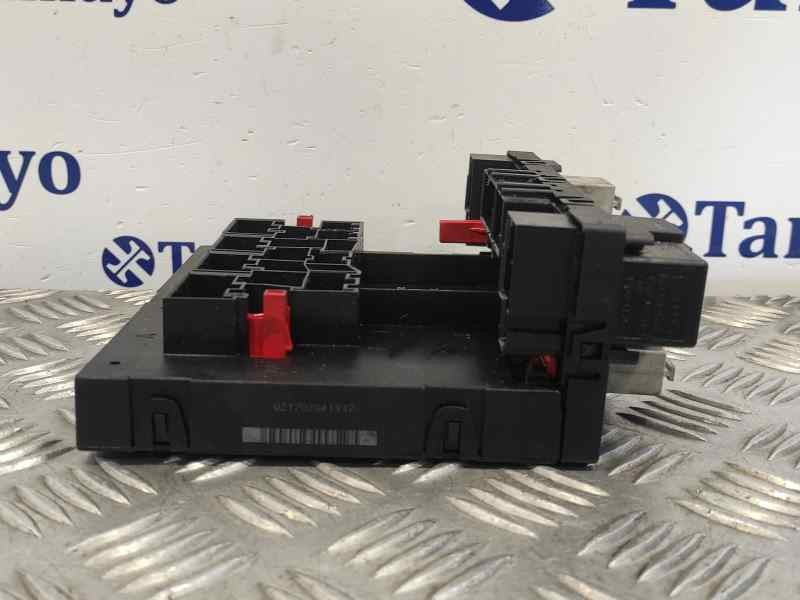Recambio de caja reles / fusibles para volkswagen golf v berlina (1k1) 1.9 tdi referencia OEM IAM 1K0937049L  