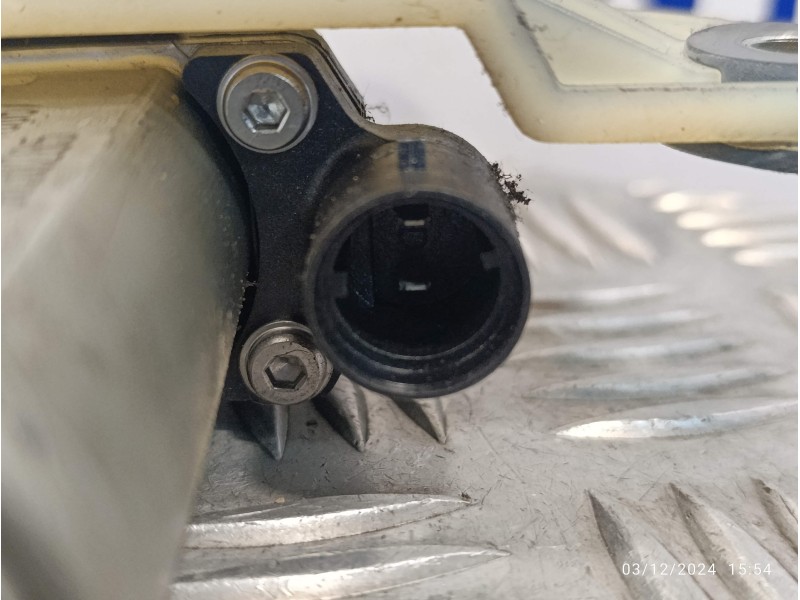 Recambio de elevalunas delantero izquierdo para opel movano b kasten/combi referencia OEM IAM 128001032C 9030285 19035YY0067