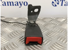 Recambio de enganche cinturon trasero izquierdo para peugeot 308 1.6 blue-hdi fap referencia OEM IAM   